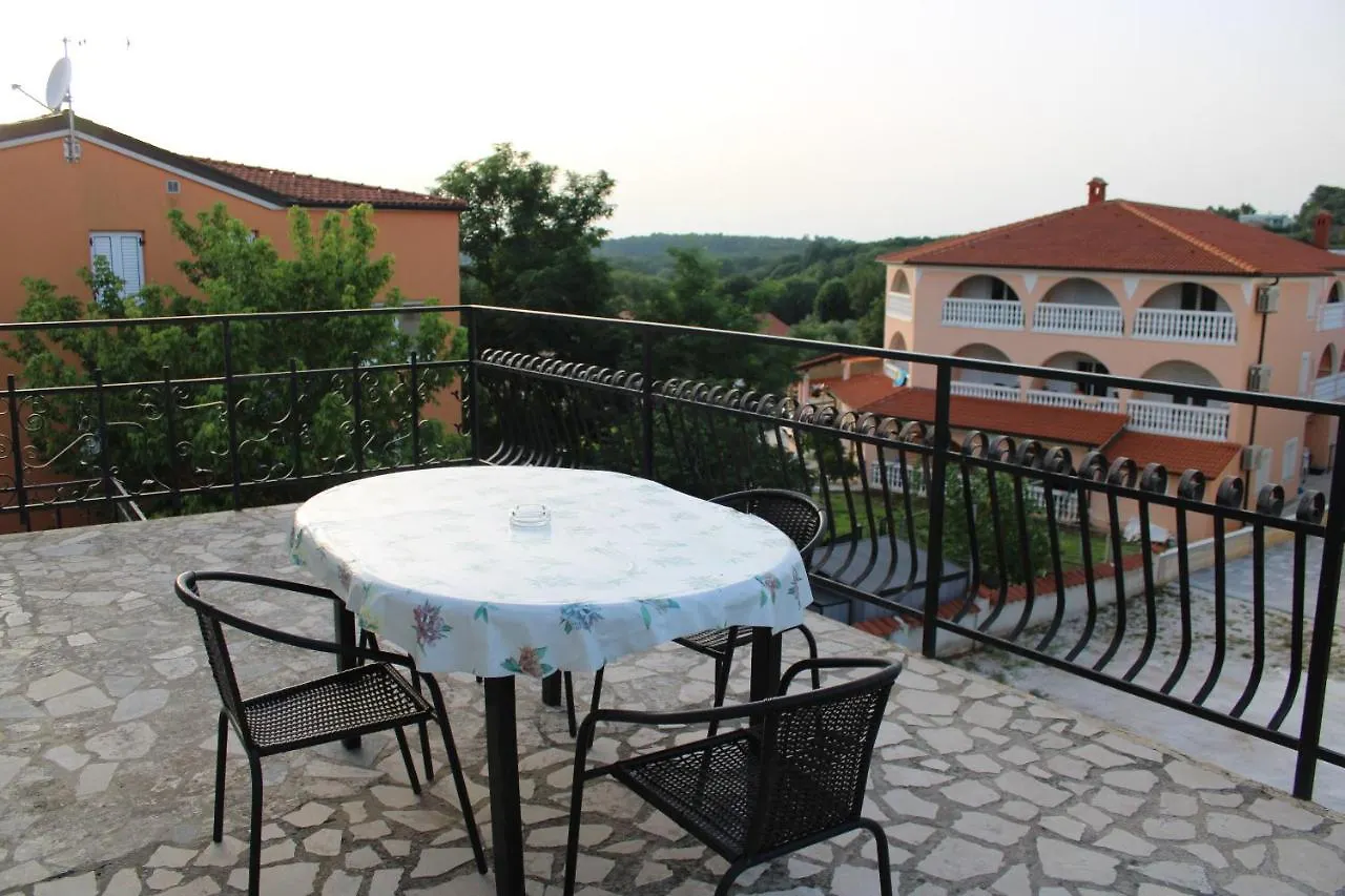 Apartments Dora Medulin Kroatien